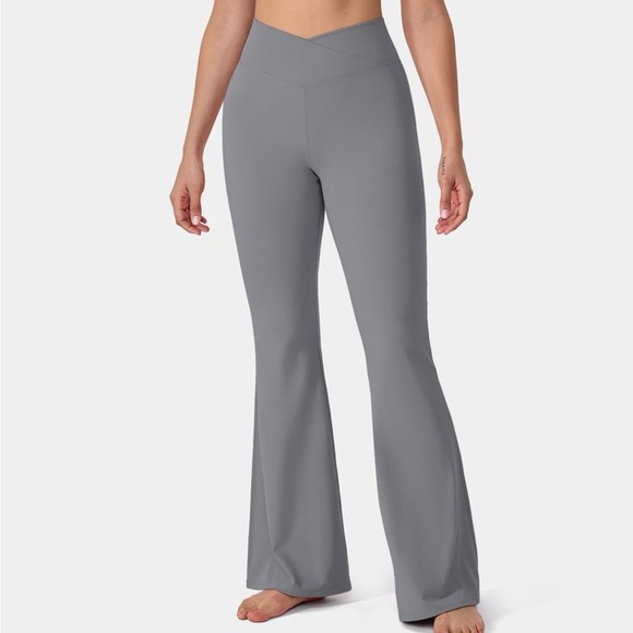 NWT HALARA Crossover High Waisted Back Pocket Super Flare Pants SIZE PS Grey - Picture 3 of 11